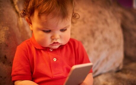 Age 13 and younger is 'too early' for kids to be on social media, surgeon general admits