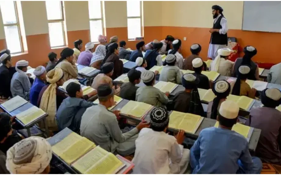 Comment la multiplication des écoles religieuses en Afghanistan sème la suspicion et la division