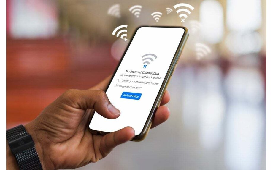 Les femmes afghanes luttent contre l'interdiction généralisée du Wi-Fi par les talibans
