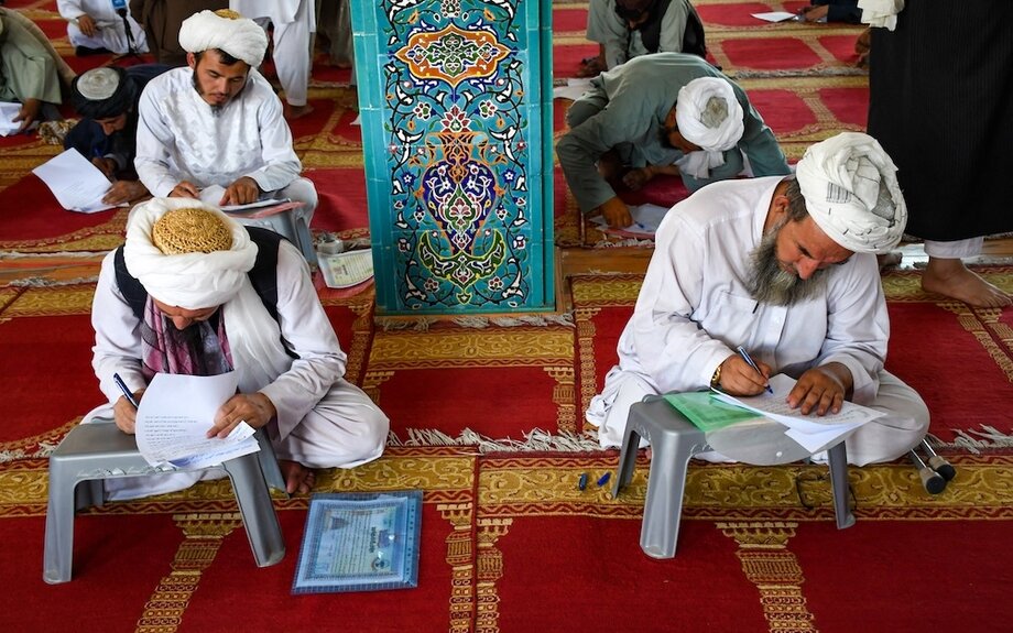 Vivre la vie d'un mollah (1) : L'évolution du rôle et du statut socio-économique des religieux villageois d'Afghanistan