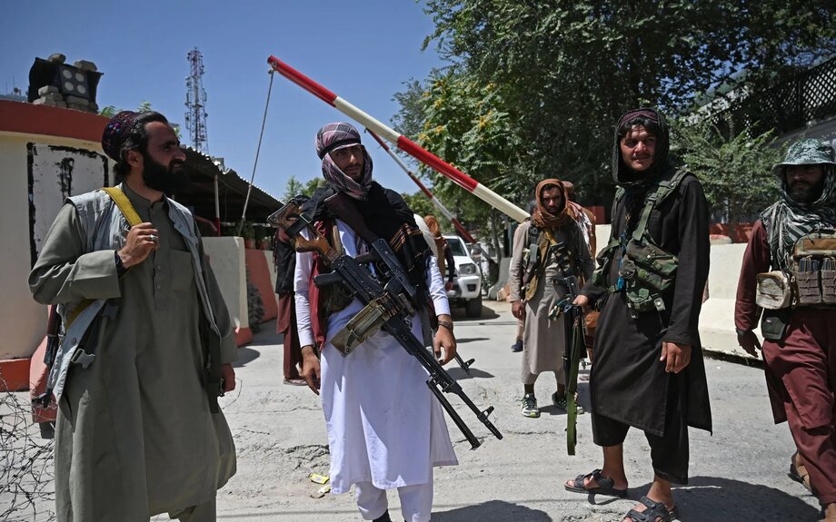 Les talibans interdisent aux poètes d'écrire sur l'amour et l'amitié entre garçons et filles