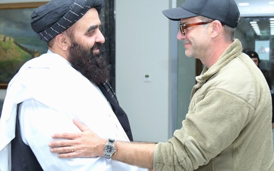 Américains et talibans : la diplomatie des otages