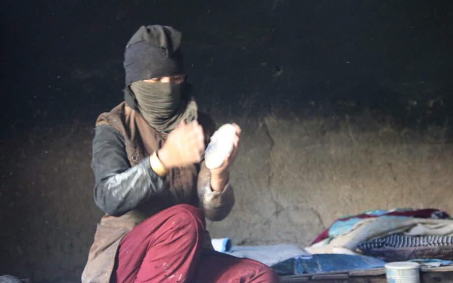 The bread of hope in Fatema’s burned hands