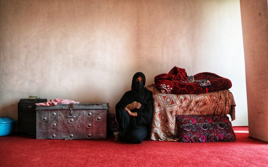 Des milliers de femmes se voient refuser leurs droits à pension sous le régime des talibans, leurs familles subissent de graves difficultés.