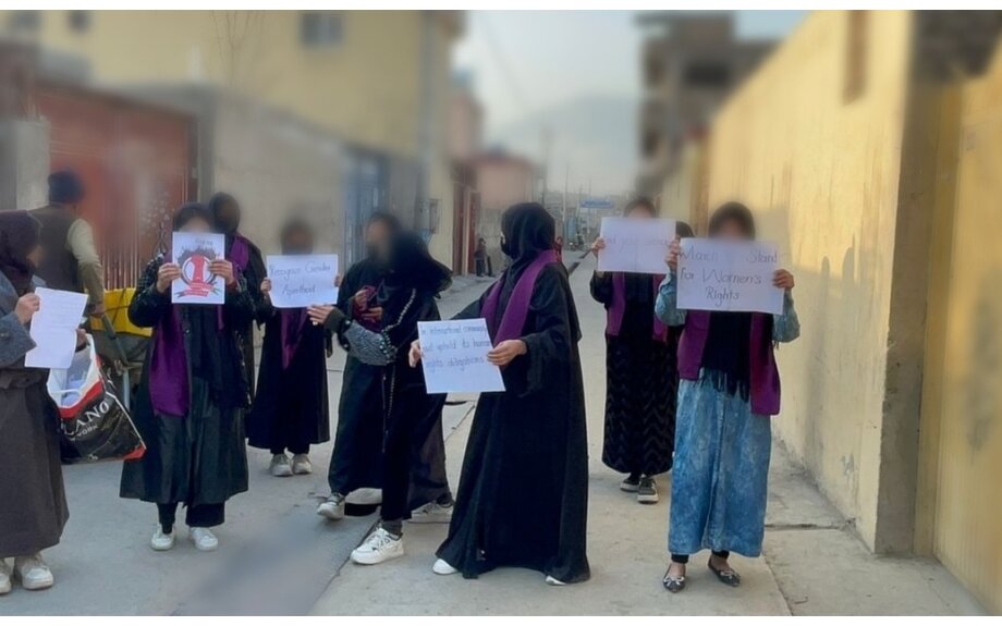 « Le silence est plus douloureux que la prison » : Pourquoi les Afghanes continuent de manifester