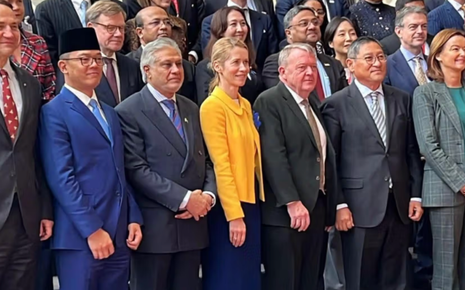 L'UE informée des affrontements avec les talibans et des préoccupations liées à la lutte contre le terrorisme, selon le ministre des Affaires étrangères pakistanais.