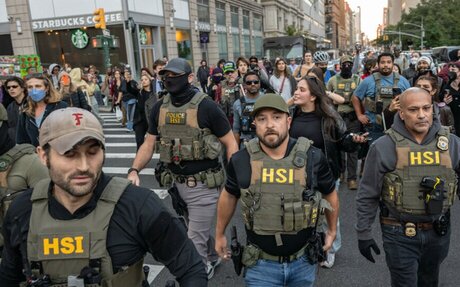 To Preserve Records, Homeland Security Now Relies on Officials to Take Screenshots