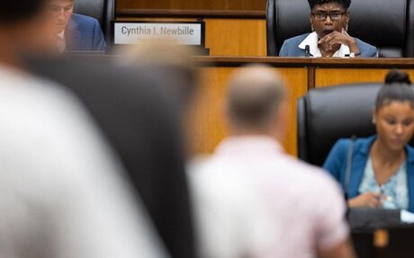 After 2 citizens ejected from City Council for clapping, free speech org threatens legal action