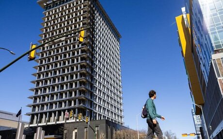 City energy staffer also worked for solar company seeking contract with City Hall