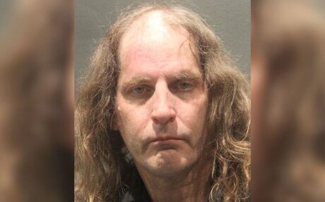 Sex offender and Arlington School Board member swap emails about using girls’ locker rooms
