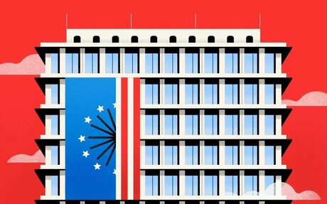 Richmond’s lawyers told a judge a phone was lost in an airport. City documents show it might have been found.