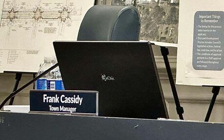 Warrenton Town Council fires Town Manager Cassidy