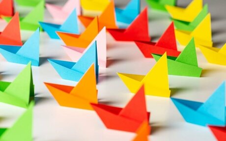 3 Ways Employee Photos Can Unintentionally Cause A Social Media Crisis #Photos